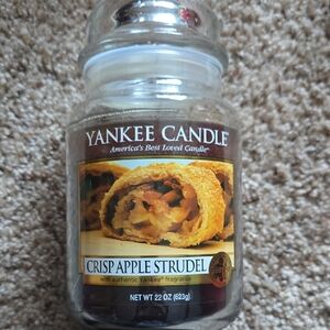 Rare Retired Yankee Candle Crisp Apple Strudel